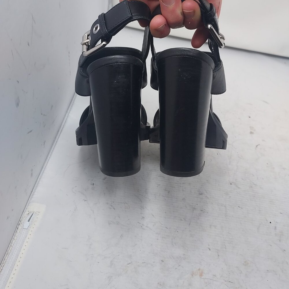 LOUIS VUITTON Black LV Star Trail Heel Sandal - Picture 11 of 12